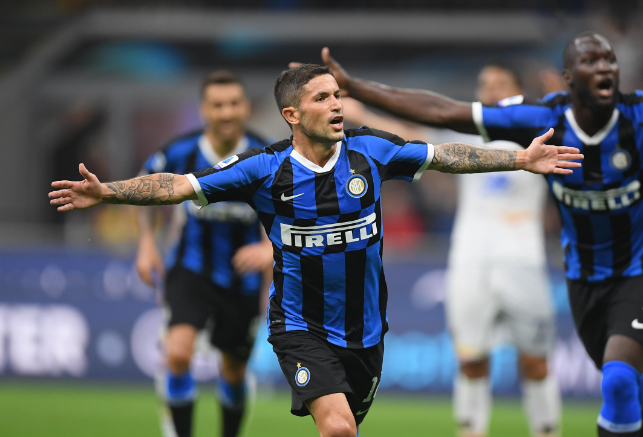 斯基拉：卡洛斯-奥古斯托即将与国米涨薪续约至2030年