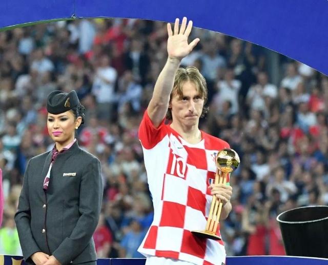 早报：求一个全是名场面的评论区