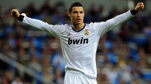 2025／26赛季英超：强势又稳定！阿森纳欧冠、英超双线强势登顶（2025／26赛季：阿森纳强势稳健，欧冠与英超双线登顶）