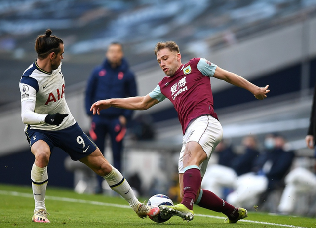 米体：卡利亚里门将卡普里莱受到了多家豪门俱乐部青睐