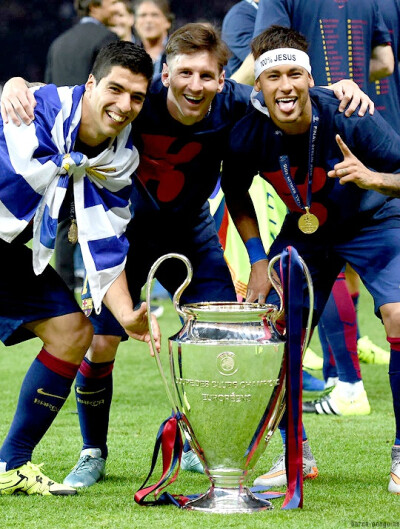 埃及足协：哈姆迪骨盆骨骼有挫伤和血肿，阿卜杜拉脚踝挫伤（埃及足协通报伤情：哈姆迪骨盆挫伤并伴血肿，阿卜杜拉脚踝挫伤）