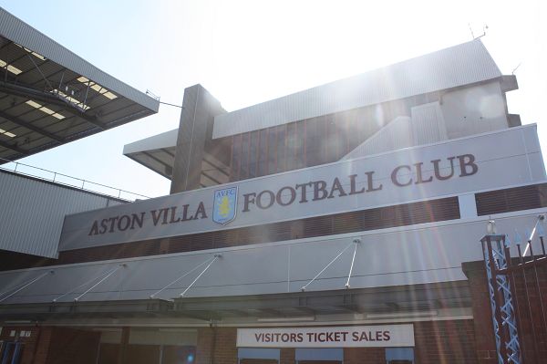 某球星赛后泪崩，场面令人动容