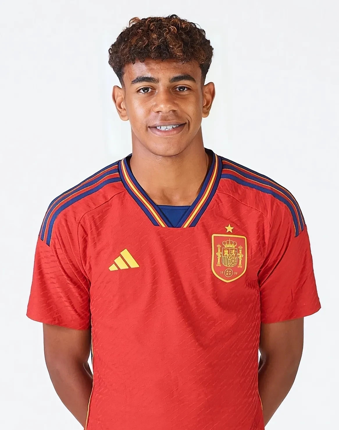 劳动1923主帅比赛中突发疾病去世，塞尔维亚足协发文致哀（塞尔维亚足协致哀：劳动1923主帅比赛中突发疾病不幸离世）