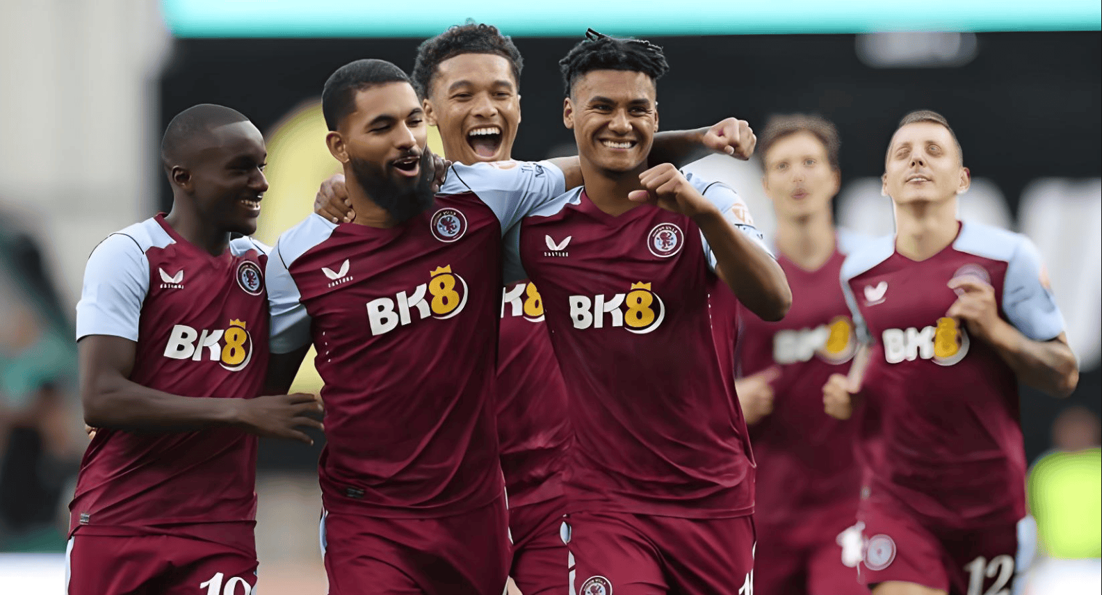 杰伦·布朗本赛季已经10次单节砍下15+，高居联盟第一