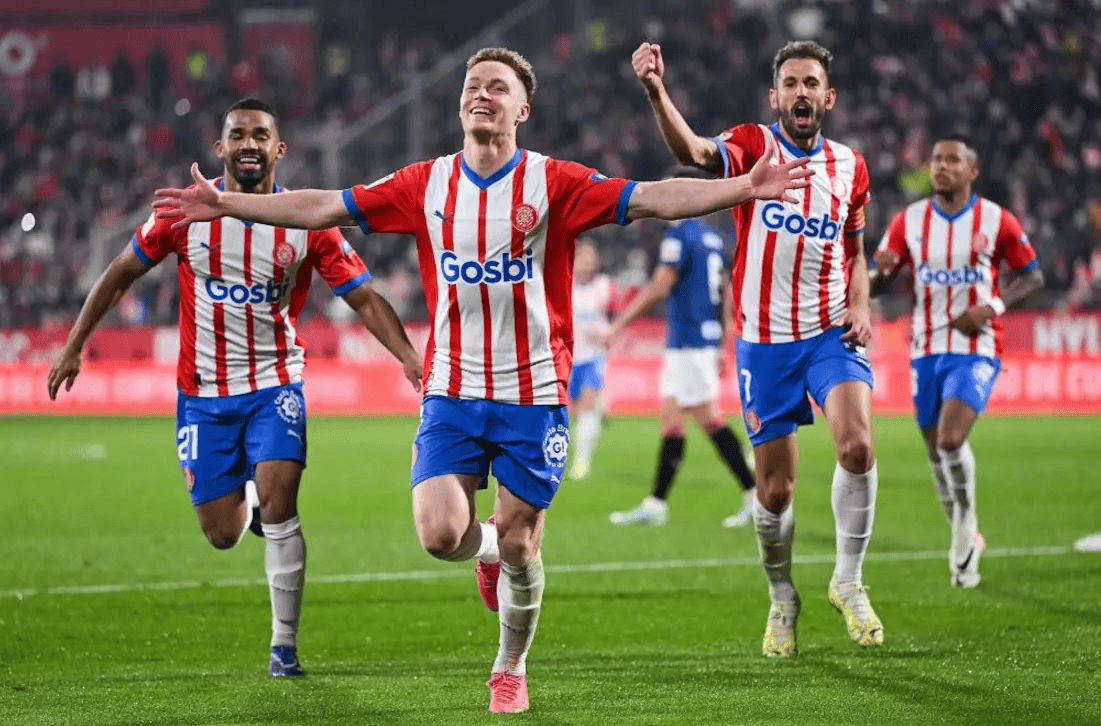 六战全胜，欧冠官方晒阿森纳战绩：谁还能阻止他们？（欧冠官方晒阿森纳六连胜：谁能终结这股势头？）