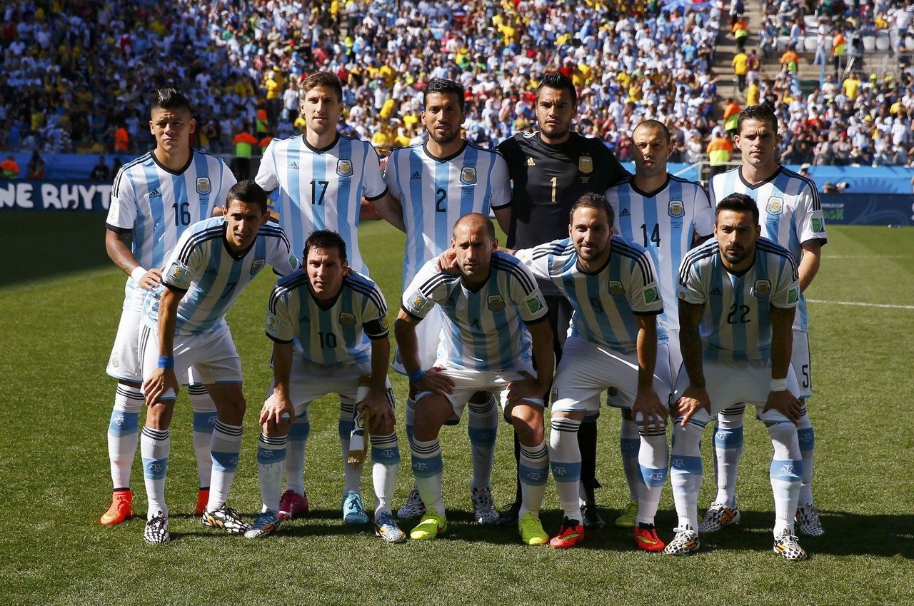 弗拉门戈主帅：我们有办法遏止巴黎的进攻，只想击败他们夺冠（弗拉门戈主帅：有信心限制巴黎进攻，目标击败巴黎夺冠）