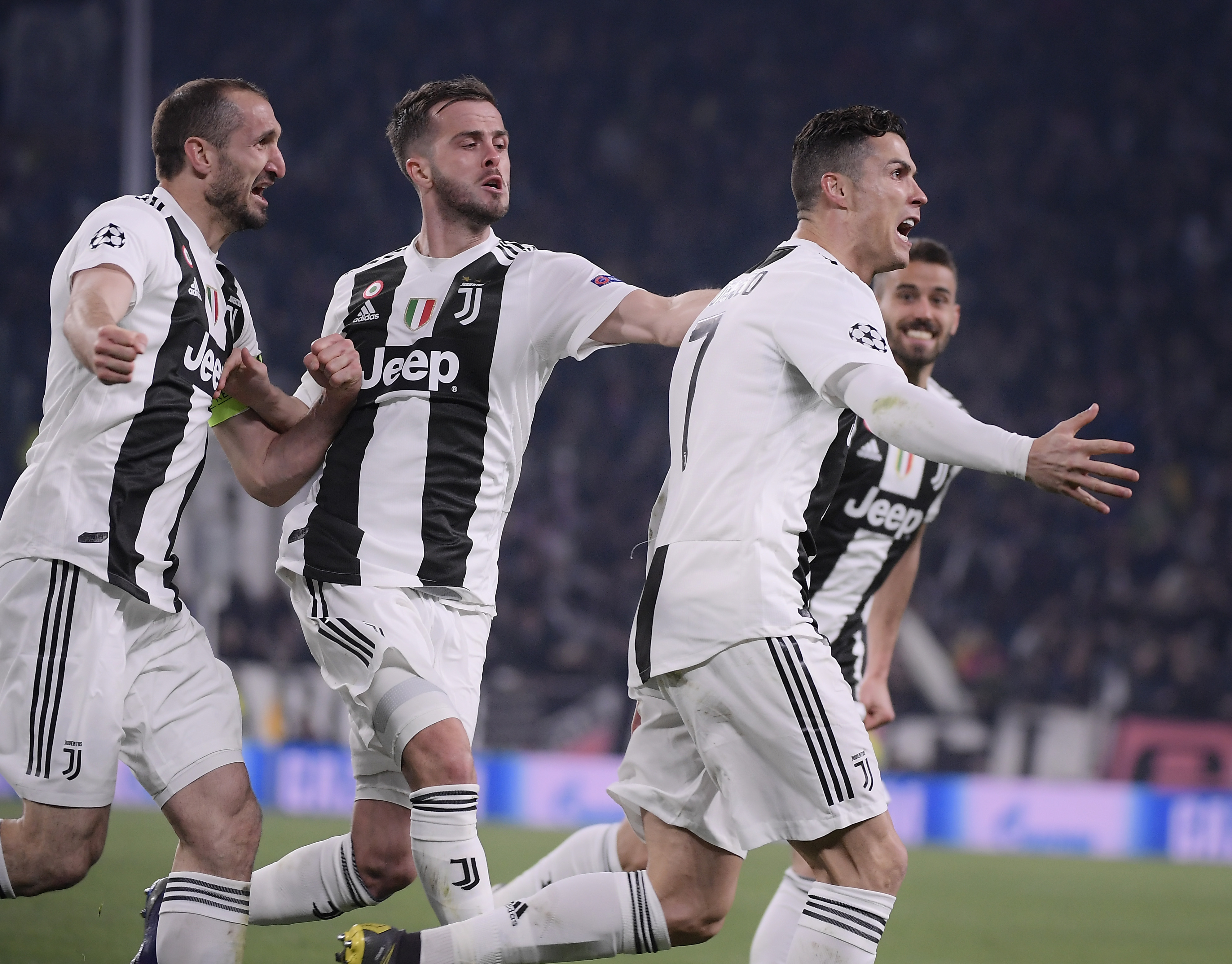 阿什拉夫谈伤病：我恢复得好多了，炎症也已经消退