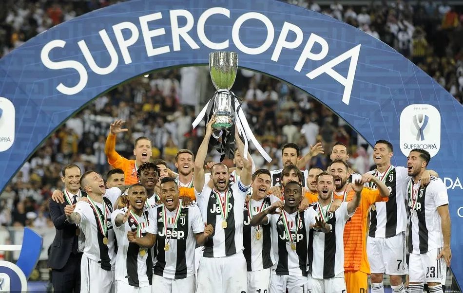 马尔基尼奥斯：巴西阵容依然很强，想和内马尔一起参加世界杯