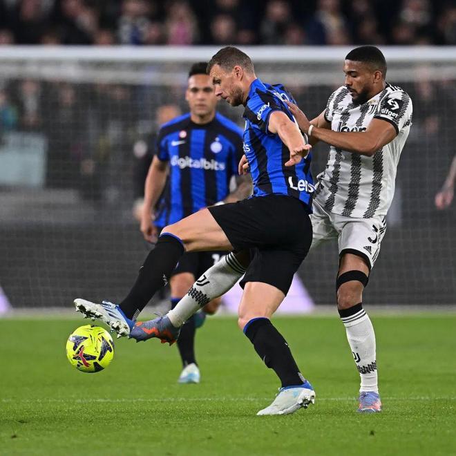 官方：贝西克塔斯声明炮轰裁判，敦促足协尽快处罚黑哨（官方：贝西克塔斯发布声明抨击裁判，呼吁足协速惩黑哨）